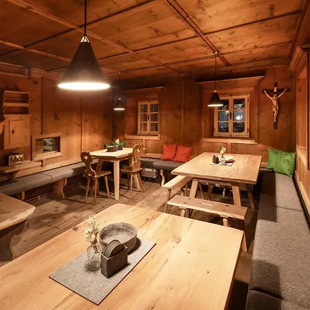 Domek alpejski Raneburg Historic Estate With Sauna Matrei in Osttirol