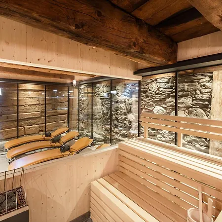 Domek alpejski Raneburg Historic Estate With Sauna